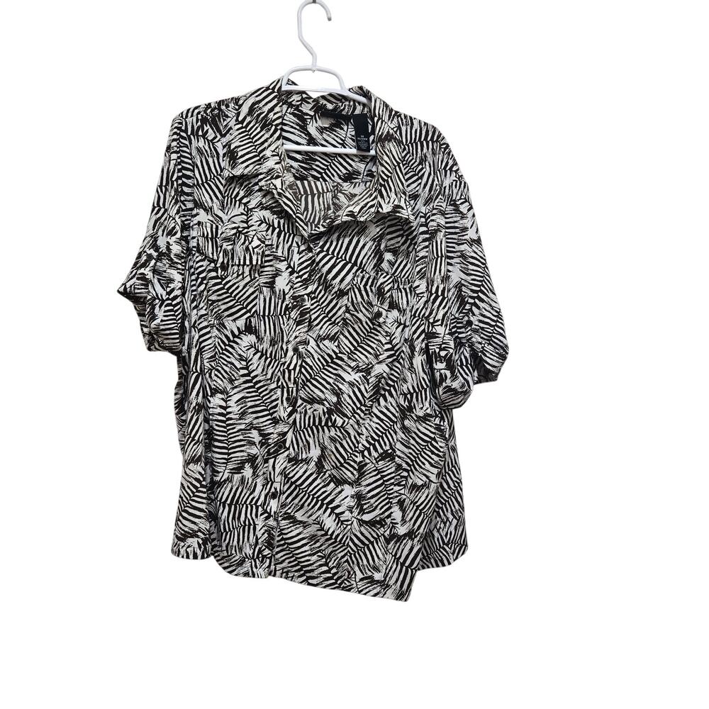 Maggie Barnes 3X Brown White Palm Leaf Button Front Blouse
